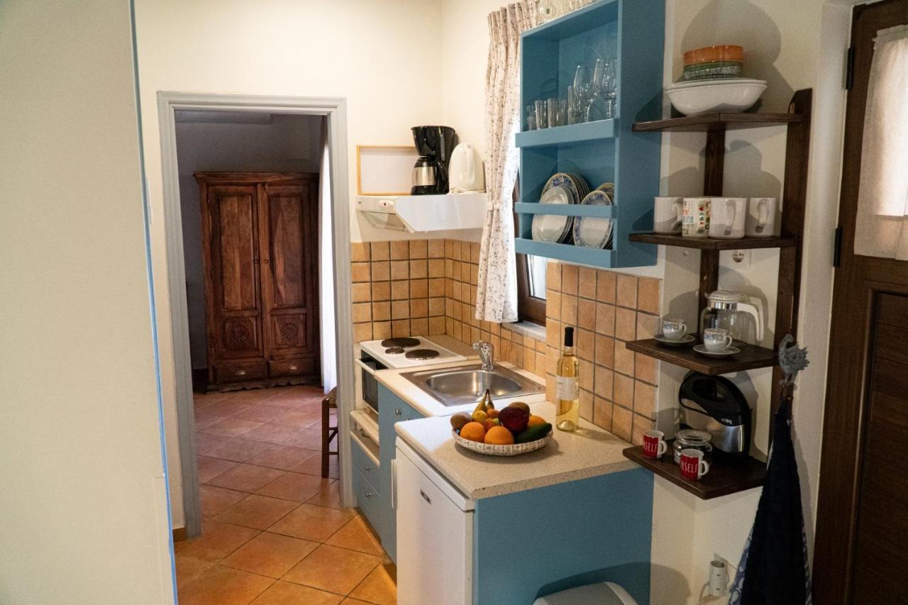 Arhondiko Apartment Сугия Екстериор снимка